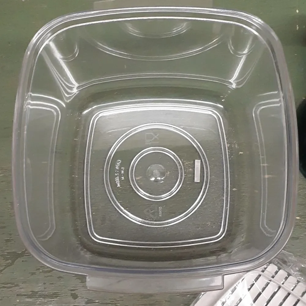 NEW-Vacco Ultra-Vac Food Storage container‎ and air pump,